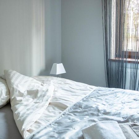 Apartamenty Centrum- Kochanowskiego -Dawniej Two-Bedroom Apartment ジェロナ・グラ エクステリア 写真