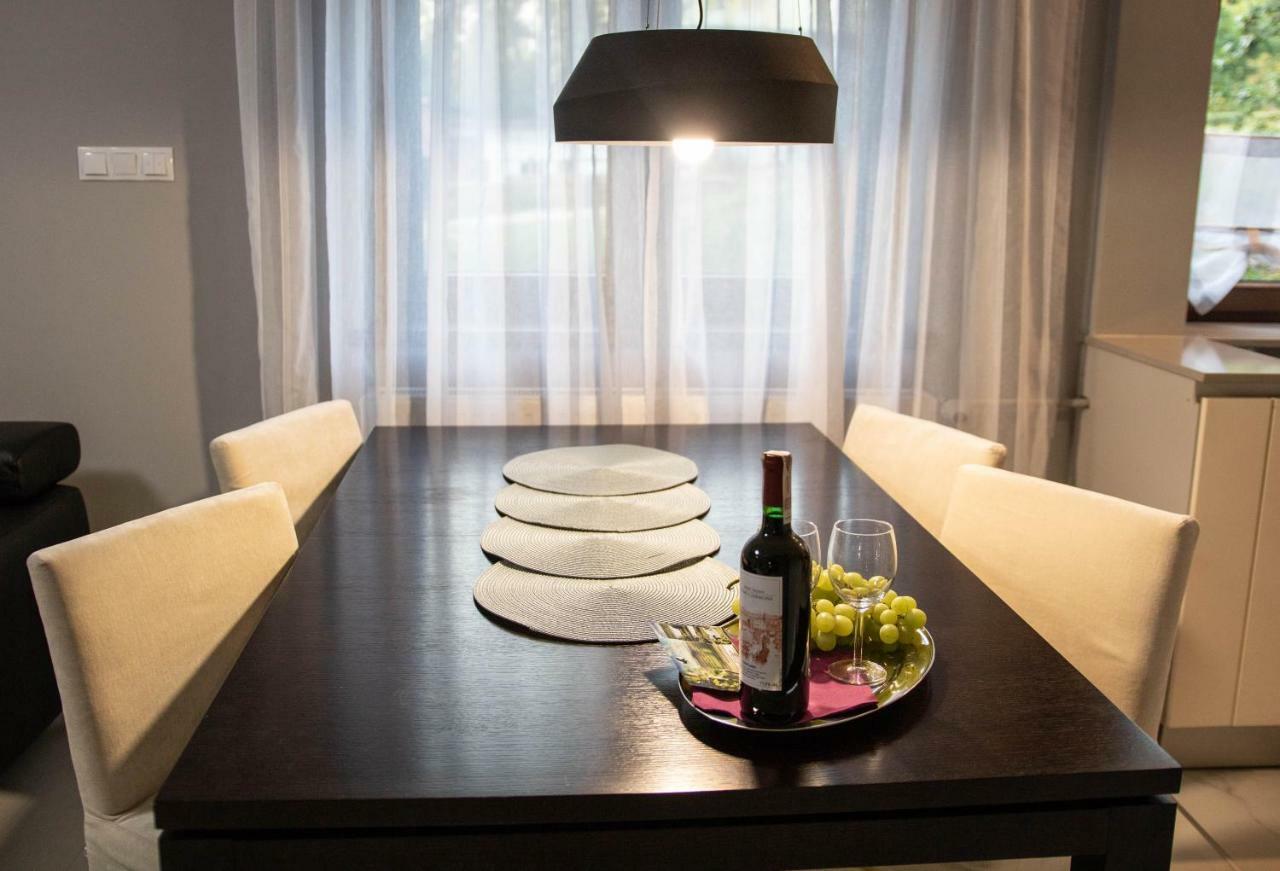 Apartamenty Centrum- Kochanowskiego -Dawniej Two-Bedroom Apartment ジェロナ・グラ エクステリア 写真